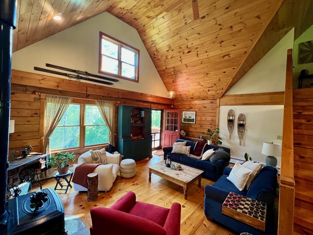 5451 River Road Arlington, VT 05250 - Photo 9 of 39 Gallery Image 9