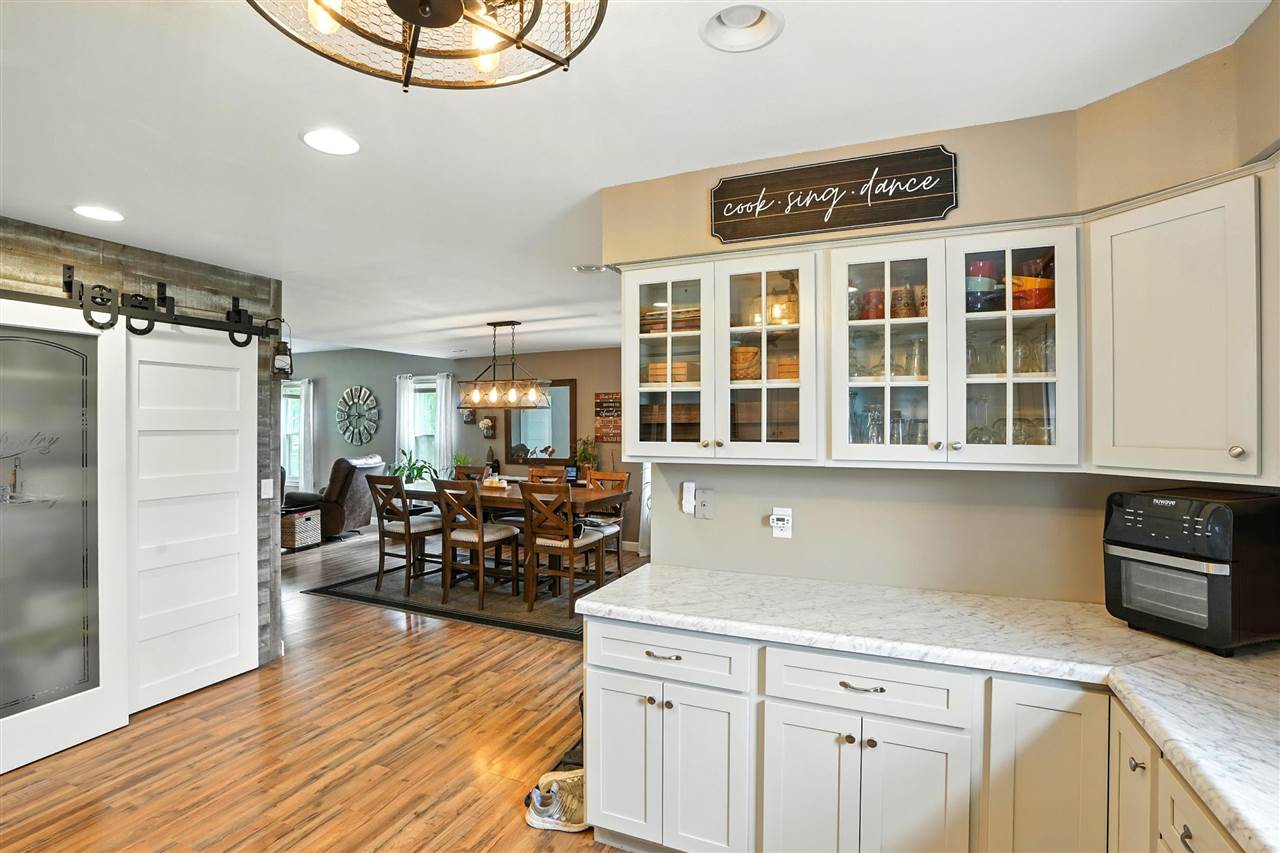 5888 Sand Road Southeast Lone Tree, IA 52755 - Photo 37 of 70 Gallery Image 37