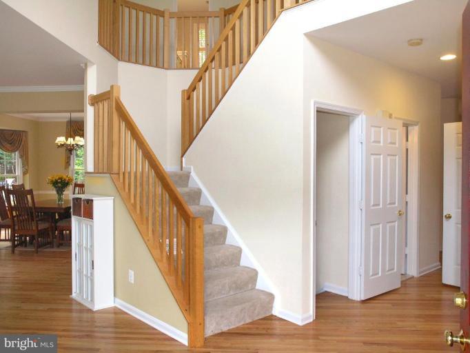 1114 Northwind Drive Reston, VA 20194 - Photo 2 of 30 Entrance / Foyer