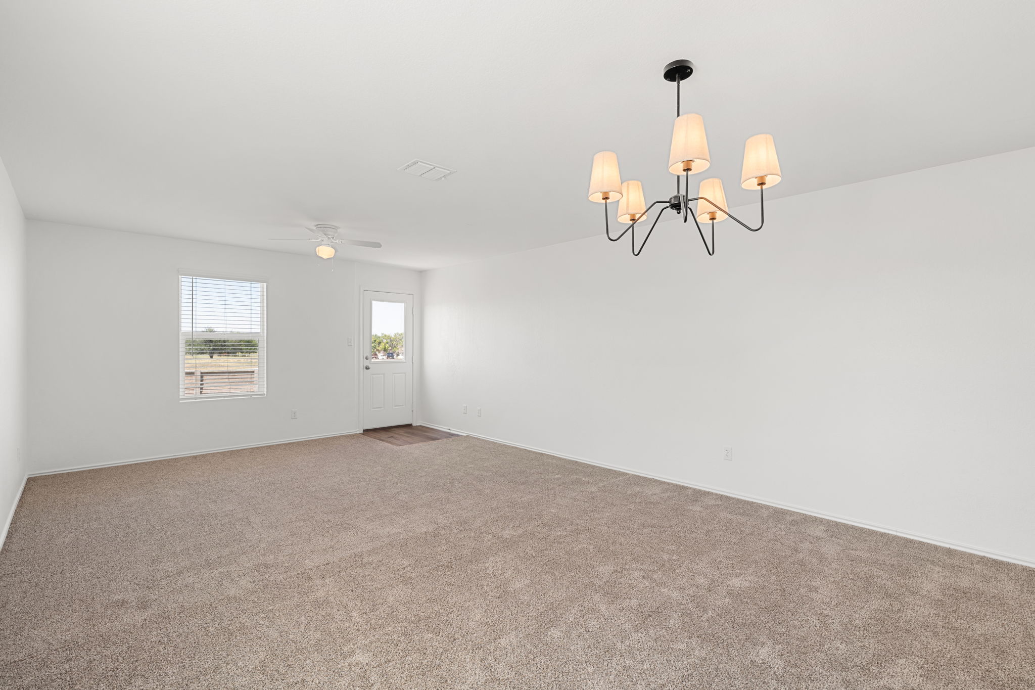 424 Marty Allen Loop Jarrell, TX 76537 - Photo 12 of 36 Gallery Image 12