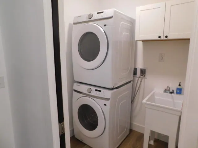 $285,000 | 27 Maxwell Lane, Bangor, ME 04401