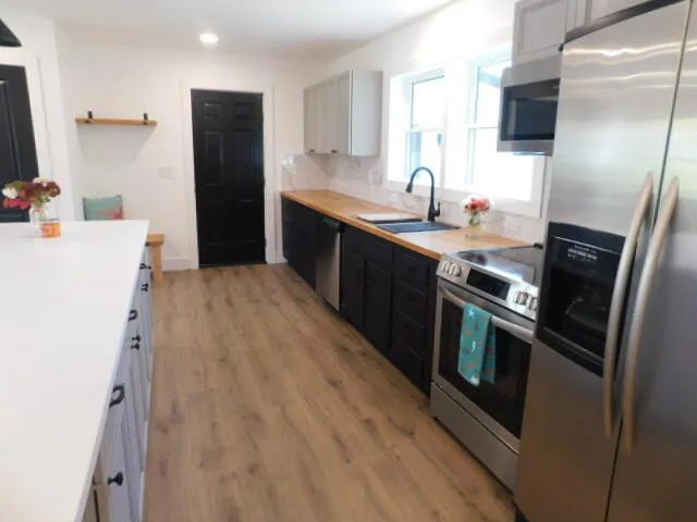 $285,000 | 27 Maxwell Lane, Bangor, ME 04401