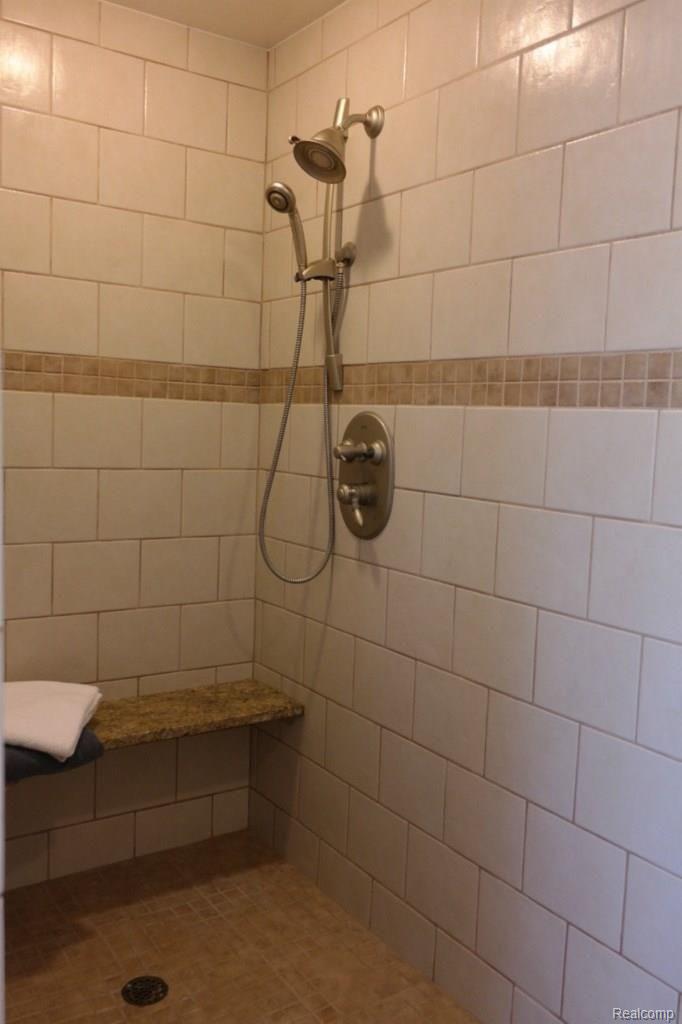 11200 Darwood Road Pinckney, MI 48169 - Photo 24 of 47 SAM_3857 - Copy.jpg