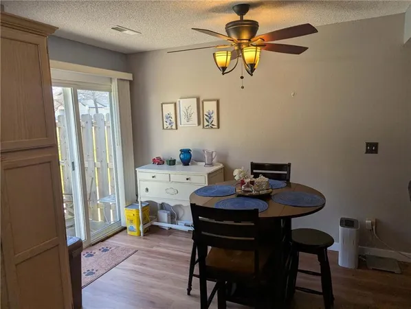 $199,900 | 1415 Southeast Norwood Drive, Lee's Summit, MO 64081