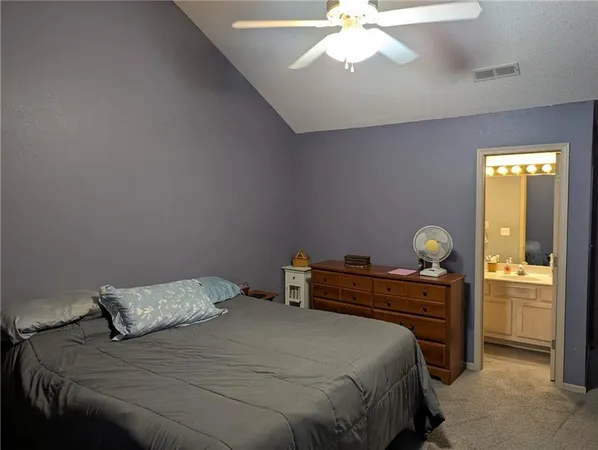 $199,900 | 1415 Southeast Norwood Drive, Lee's Summit, MO 64081