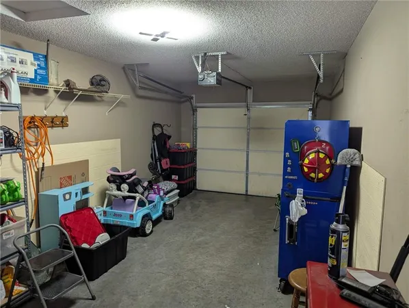 $199,900 | 1415 Southeast Norwood Drive, Lee's Summit, MO 64081