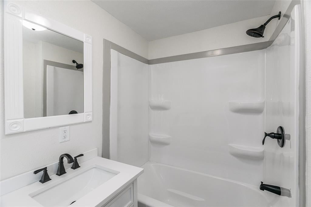 99 5th Avenue Keystone, IA 52249 - Photo 24 of 36 Gallery Image 24