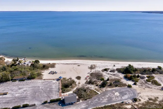 $745,000 | 133 High Meadow Lane, Jamesport, NY 11901