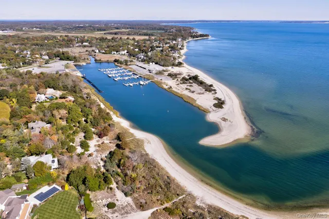 $745,000 | 133 High Meadow Lane, Jamesport, NY 11901