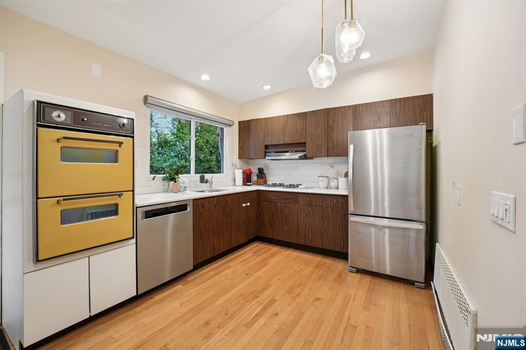 208 Prospect Avenue Oradell, NJ 07649 - Photo 14 of 50