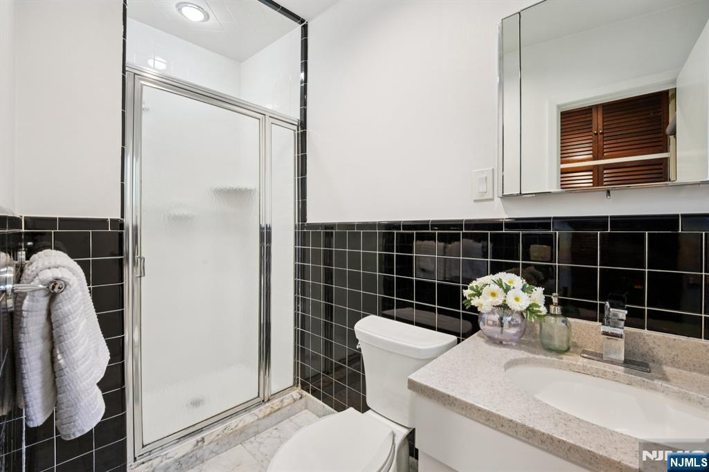 208 Prospect Avenue Oradell, NJ 07649 - Photo 22 of 50