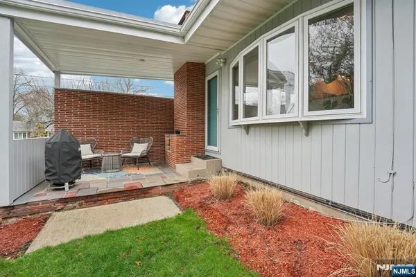 $799,000 | 208 Prospect Avenue, Oradell, NJ 07649