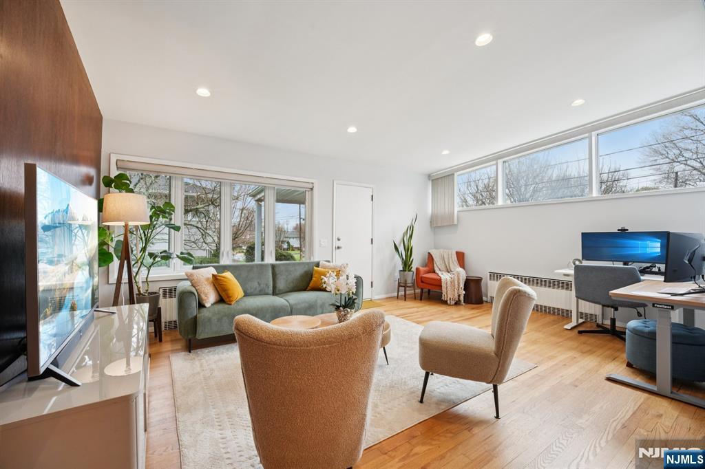 208 Prospect Avenue Oradell, NJ 07649 - Photo 4 of 50