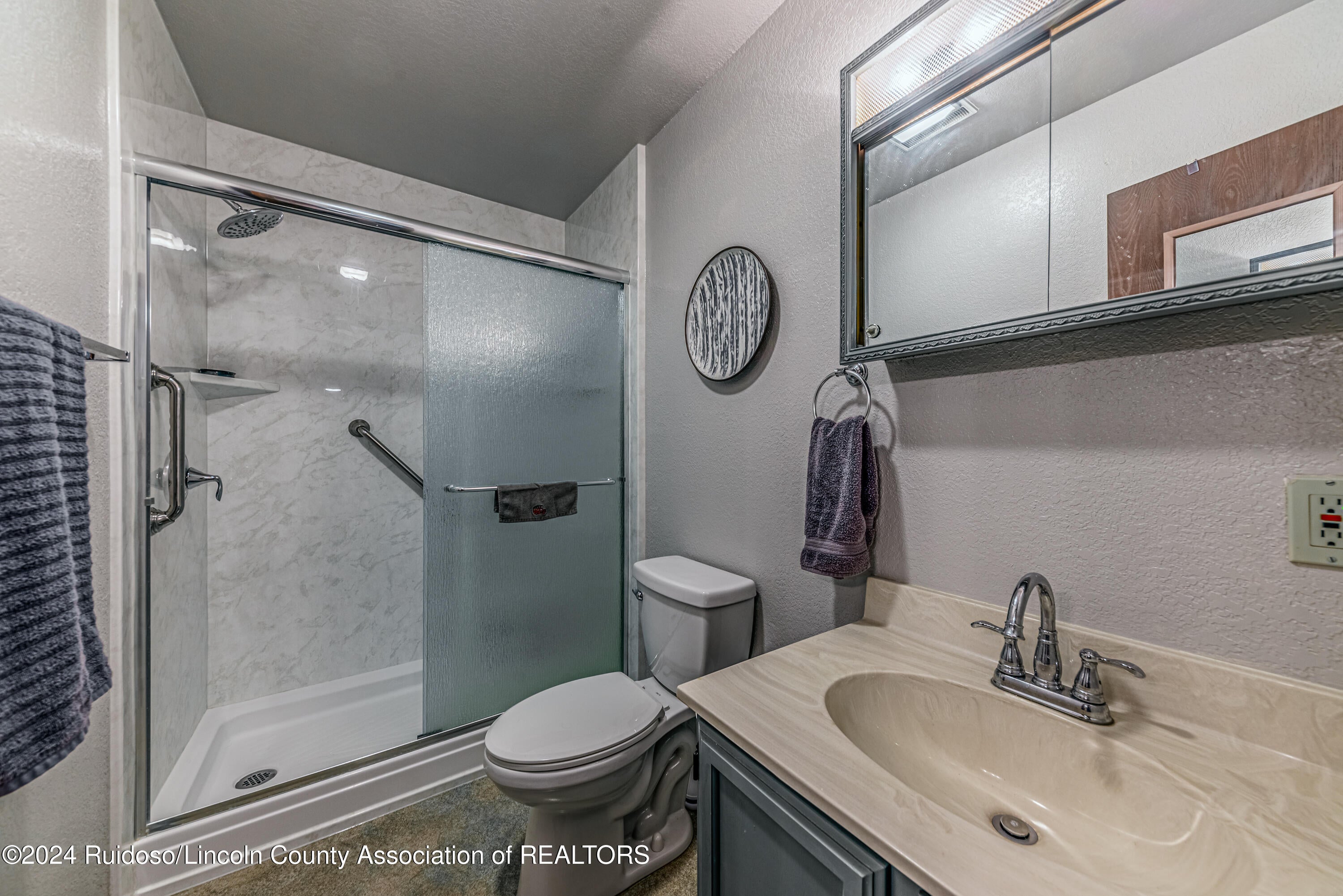 120 Lower Terrace Drive, Unit 15 Ruidoso, NM 88345 - Photo 26 of 42 120 Lower Terrace New-26