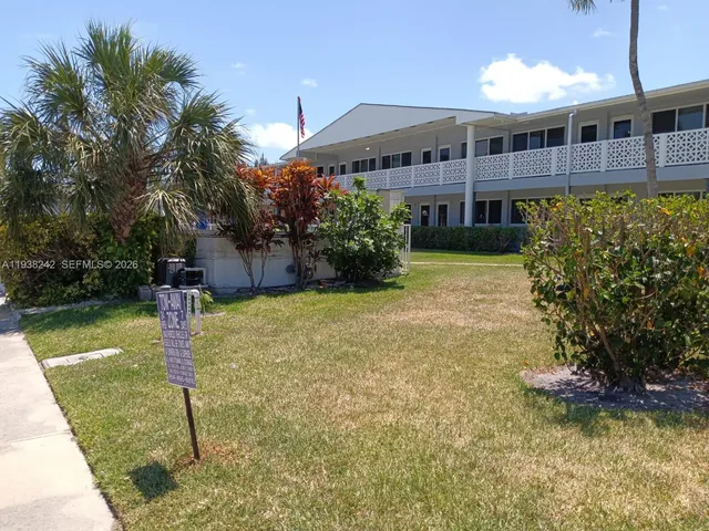 $1,650 | 600 Layne Boulevard, Unit 216, Hallandale Beach, FL 33009