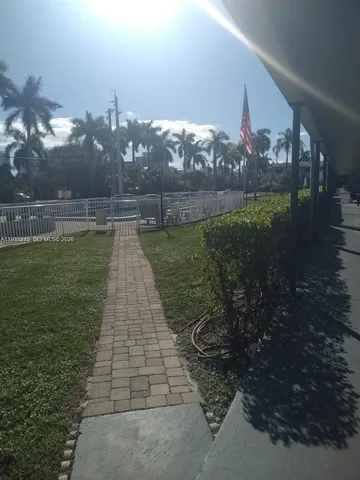 $1,650 | 600 Layne Boulevard, Unit 216, Hallandale Beach, FL 33009