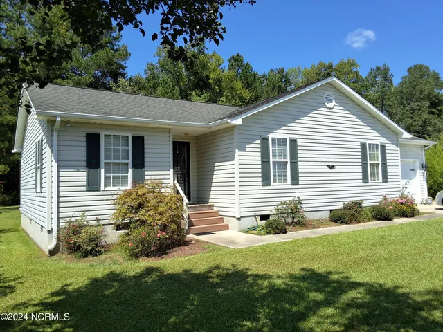 $240,000 | 707 Blue Jean Road, Whiteville, NC 28472