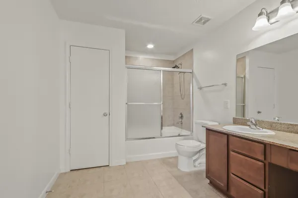 $1,800 | 1223 Grassy View Drive, Houston, TX 77073