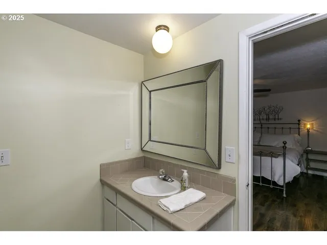 $1,150,000 | 2918 Maranatha Court Southeast, Turner, OR 97392