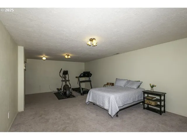 $1,150,000 | 2918 Maranatha Court Southeast, Turner, OR 97392