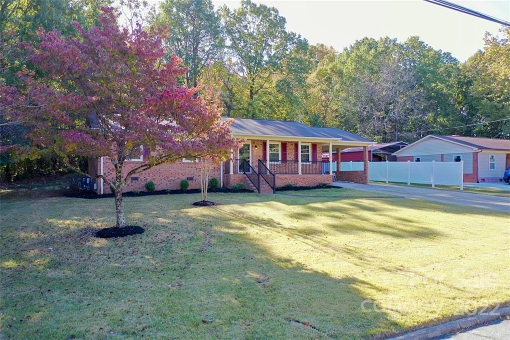 202 Hamilton Road, Unit 15 Lexington, NC 27295 - Photo 4 of 33 Gallery Image 4