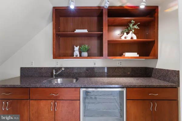 $1,337,000 | 911 South Lee Street, Alexandria, VA 22314