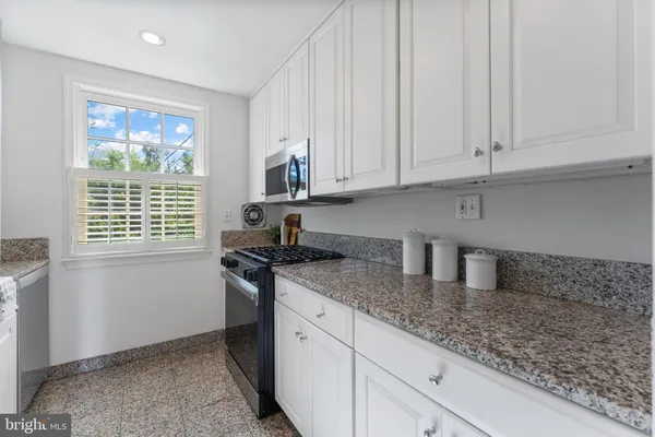 $1,337,000 | 911 South Lee Street, Alexandria, VA 22314