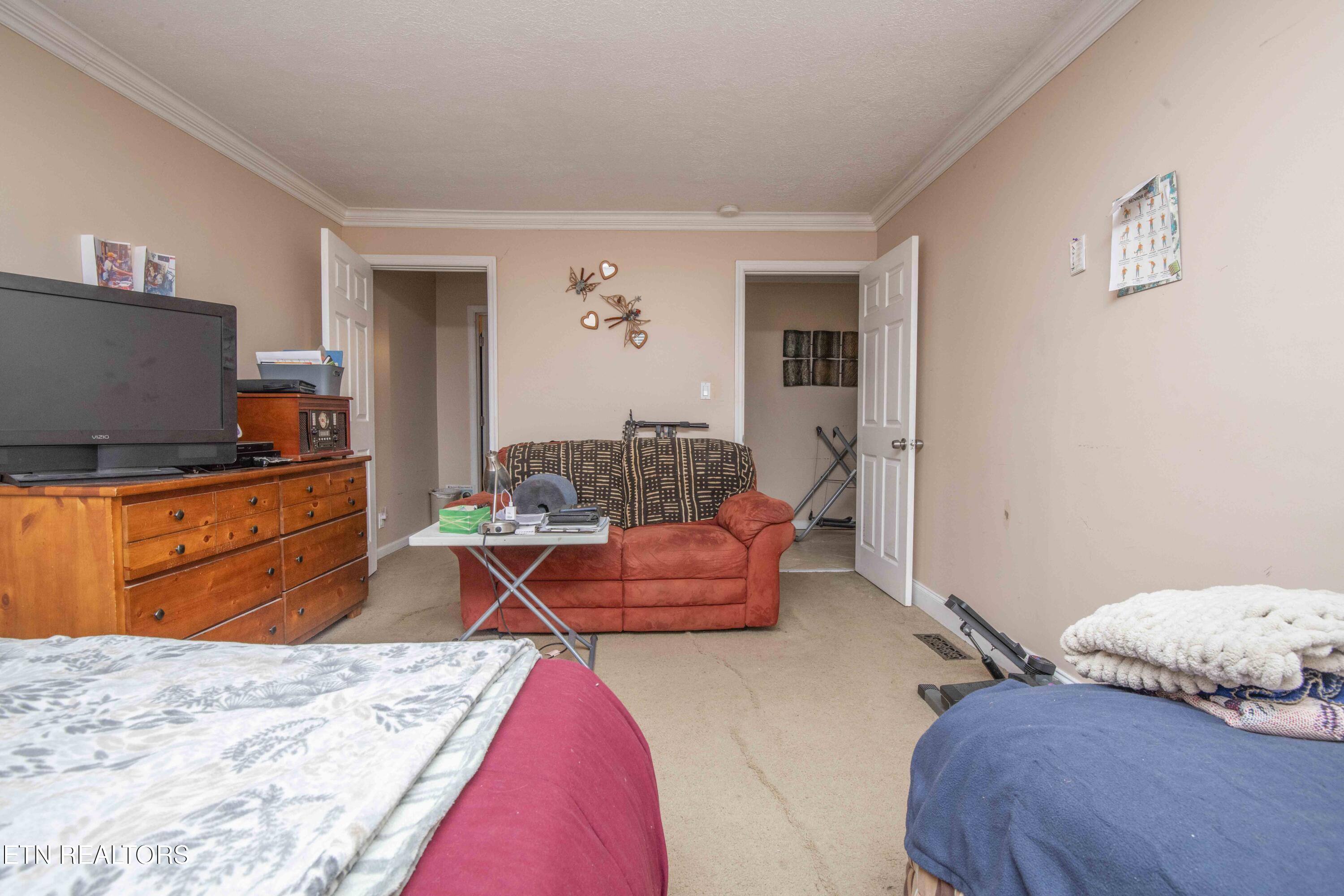 223 White Oak Lane Heiskell, TN 37754 - Photo 23 of 43 fourth bed 2_1
