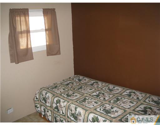 6 Robin Road, Unit 6 Monmouth Junction, NJ 08852 - Photo 8 of 9 Gallery Image 8