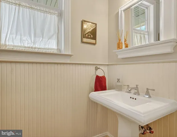 $995,000 | 11218 Upton Drive, Kensington, MD 20895