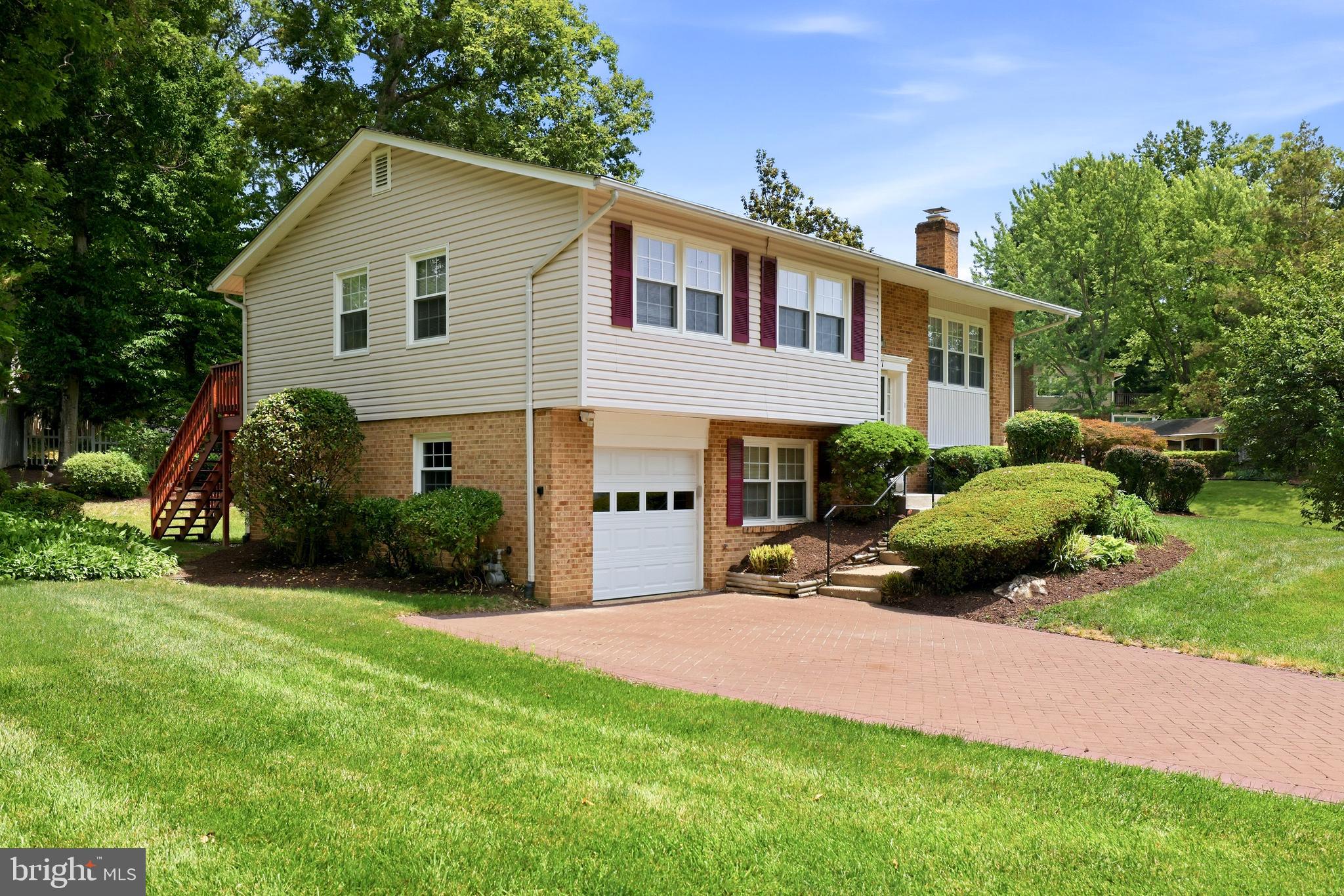 7211 Ashview Drive Springfield, VA 22153 - Photo 72 of 74 Exterior Front