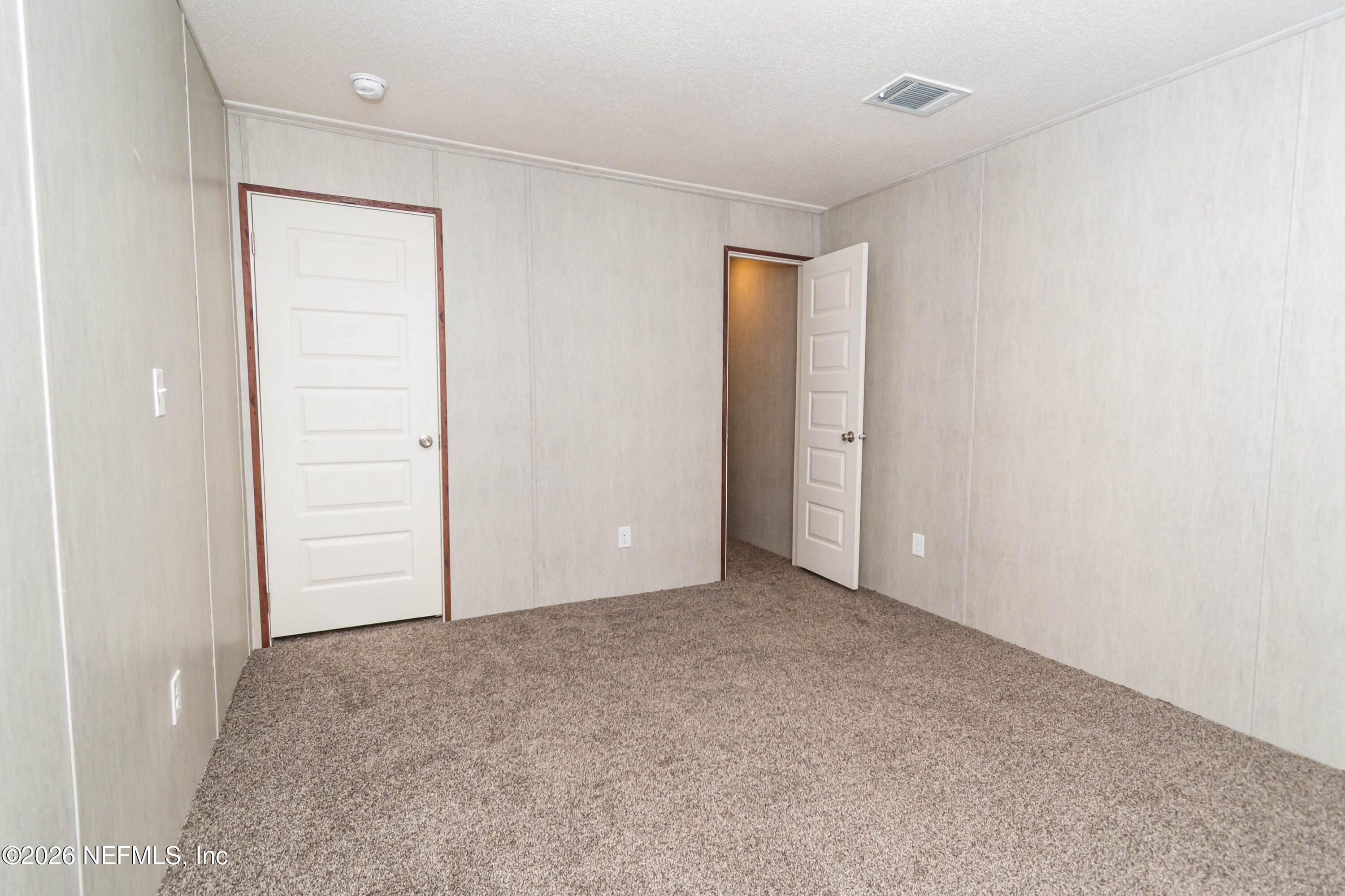 22517 Baxter Grade Road Sanderson, FL 32087 - Photo 23 of 28 an empty room with closet