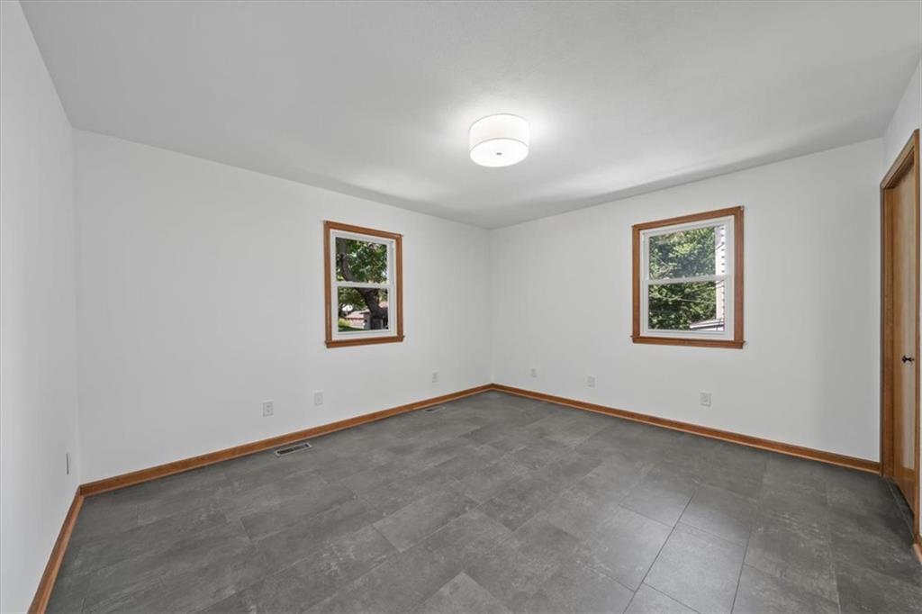 8204 Tomahawk Road Prairie Village, KS 66208 - Photo 21 of 46