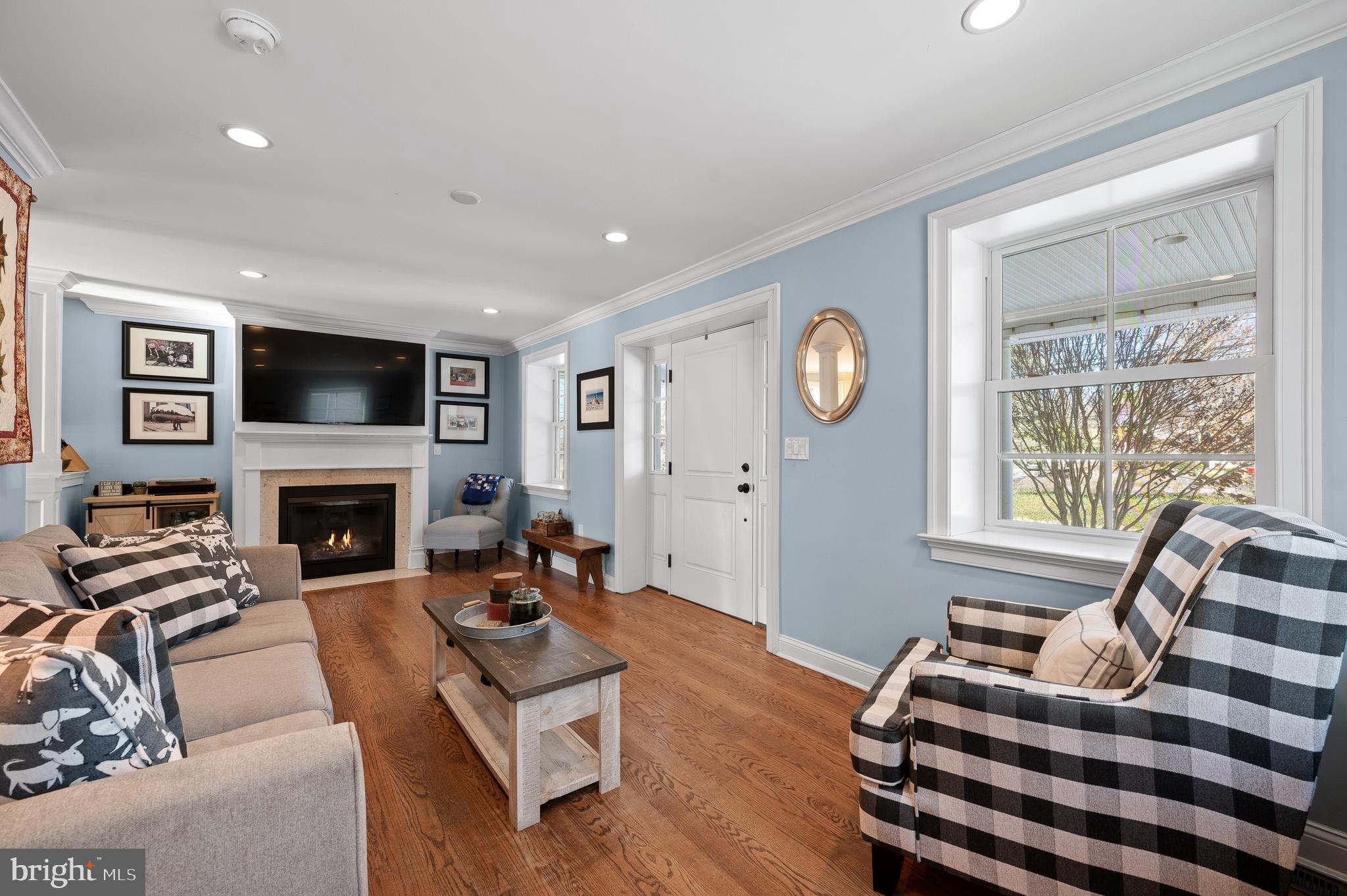 186 Conestoga Road Wayne, PA 19087 - Photo 4 of 33 Sun-Lit Great Room