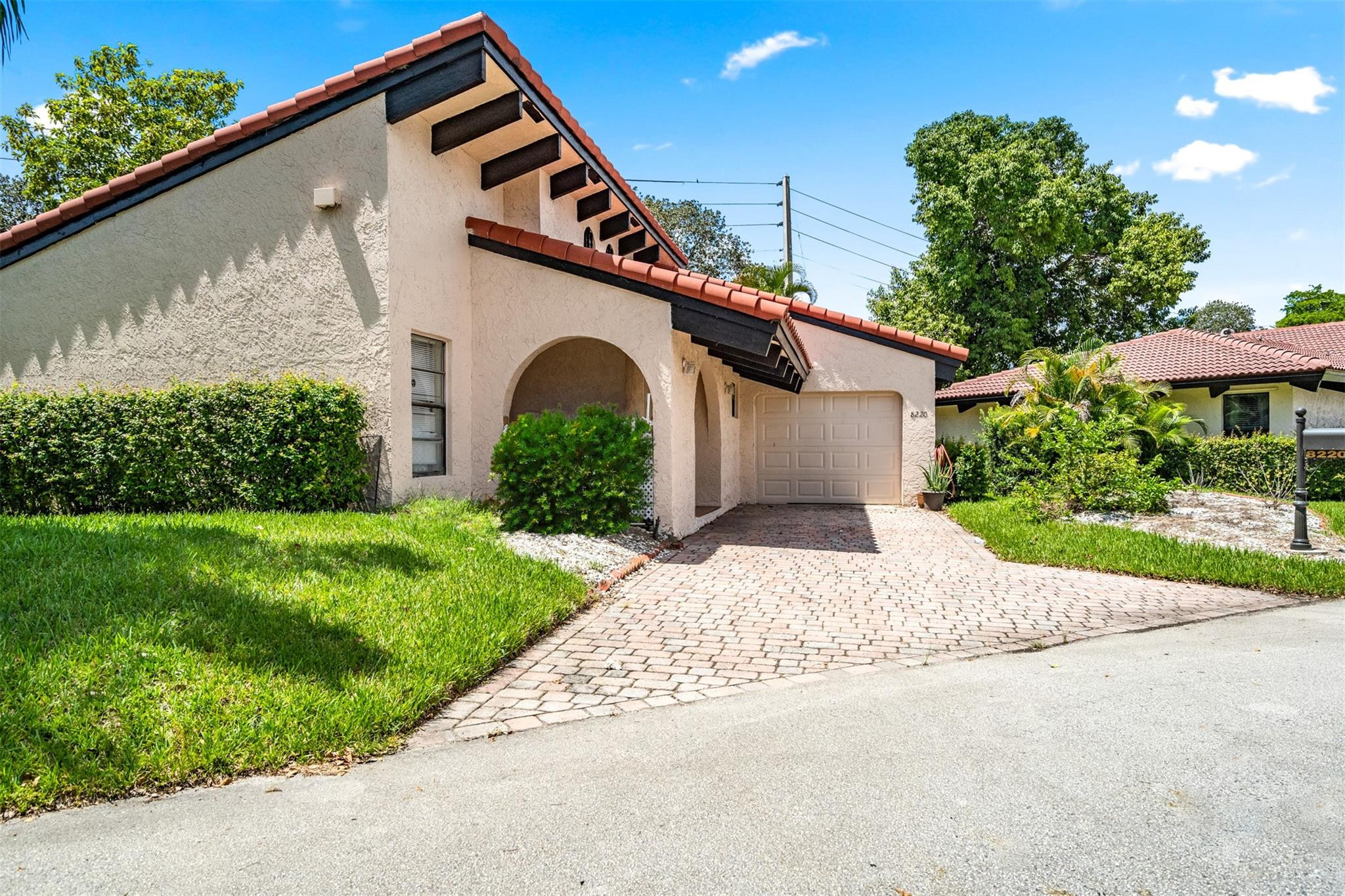8220 Pine Drive, Unit 43 Fort Lauderdale, FL 33321 - Photo 2 of 19 Photo 2