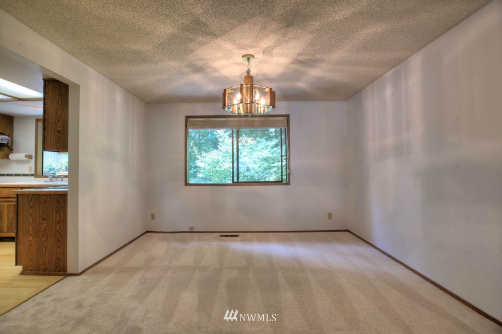 10636 Northeast 154th Place Bothell, WA 98011 - Photo 8 of 15 Gallery Image 8