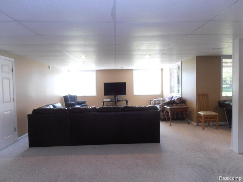 608 Appoline Court Rochester, MI 48307 - Photo 27 of 37 P1010259.JPG