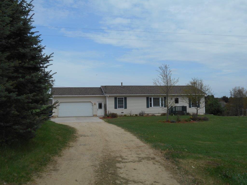 1847 East 24 Road Cadillac, MI 49601 - Photo 44 of 49 1794329-43.JPG