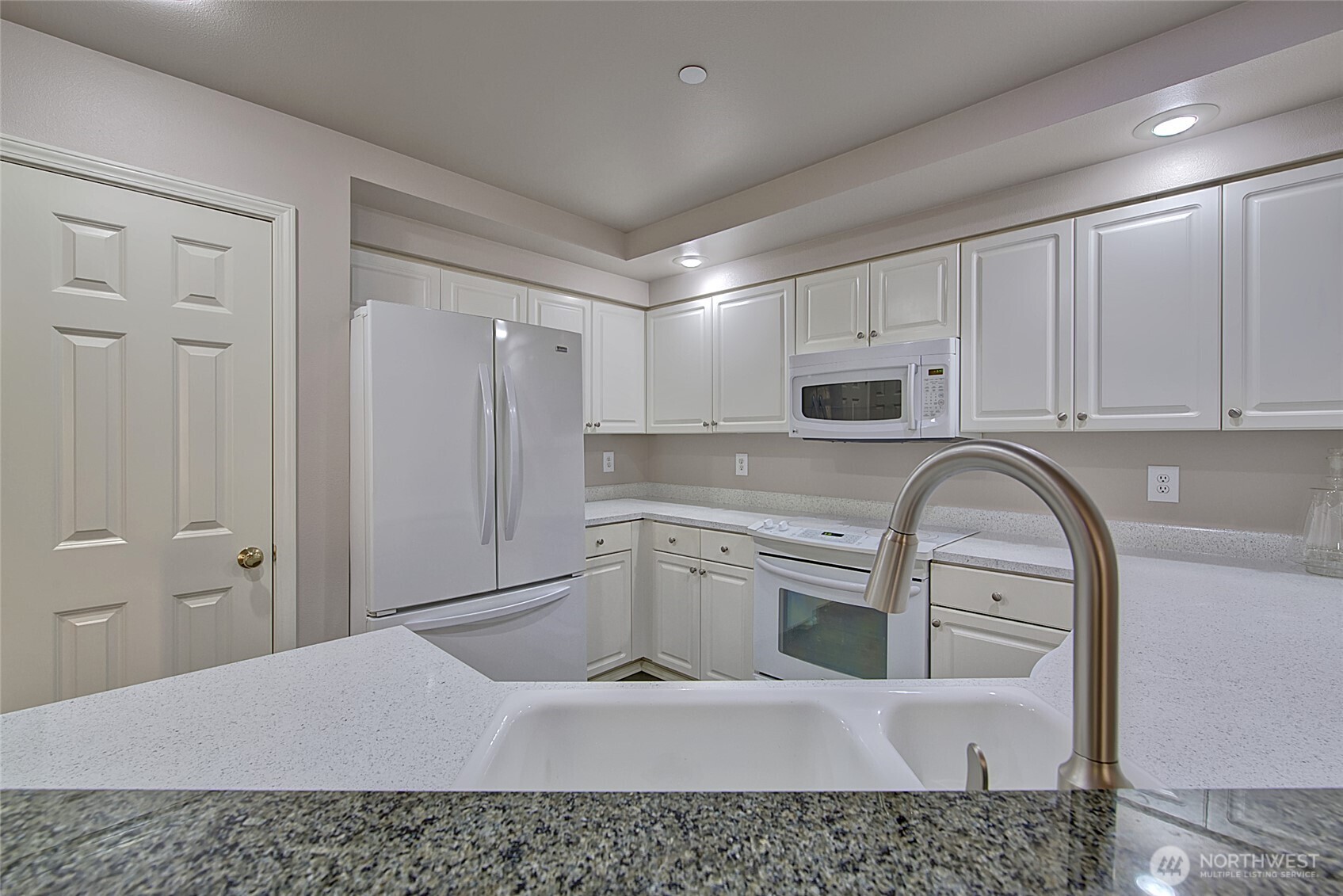 714 228th Street Southwest, Unit O101 Bothell, WA 98021 - Photo 13 of 32