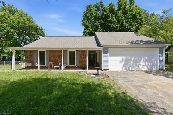 $260,000 | 4214 Crabapple Lane, Greensboro, NC 27405