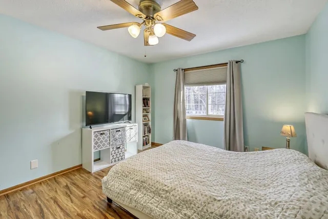 $260,000 | 23712 Belle Court, Hampton, MN 55031