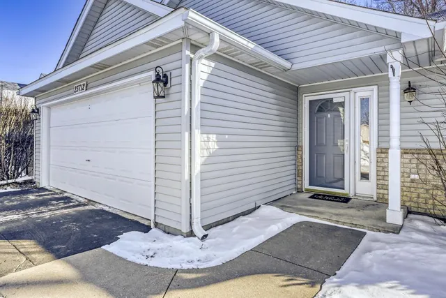 $260,000 | 23712 Belle Court, Hampton, MN 55031