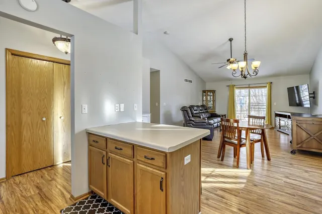 $260,000 | 23712 Belle Court, Hampton, MN 55031