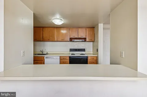 $505,000 | 312 Severn Avenue, Unit E407, Annapolis, MD 21403