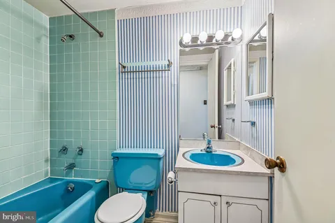 $505,000 | 312 Severn Avenue, Unit E407, Annapolis, MD 21403