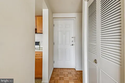 $505,000 | 312 Severn Avenue, Unit E407, Annapolis, MD 21403