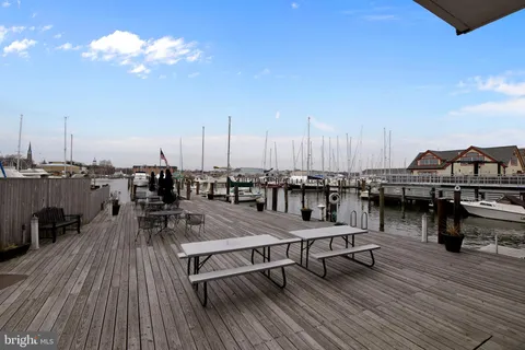 $505,000 | 312 Severn Avenue, Unit E407, Annapolis, MD 21403