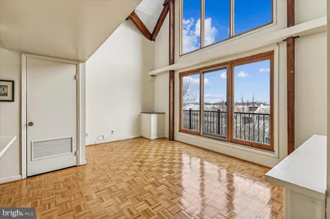 $505,000 | 312 Severn Avenue, Unit E407, Annapolis, MD 21403