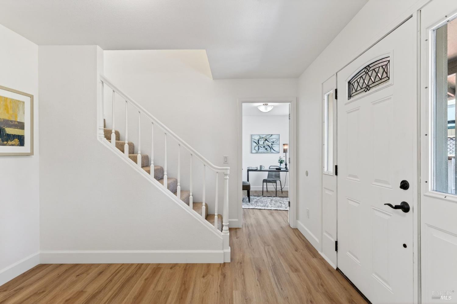 2322 South Hampton Circle Santa Rosa, CA 95401 - Photo 8 of 58