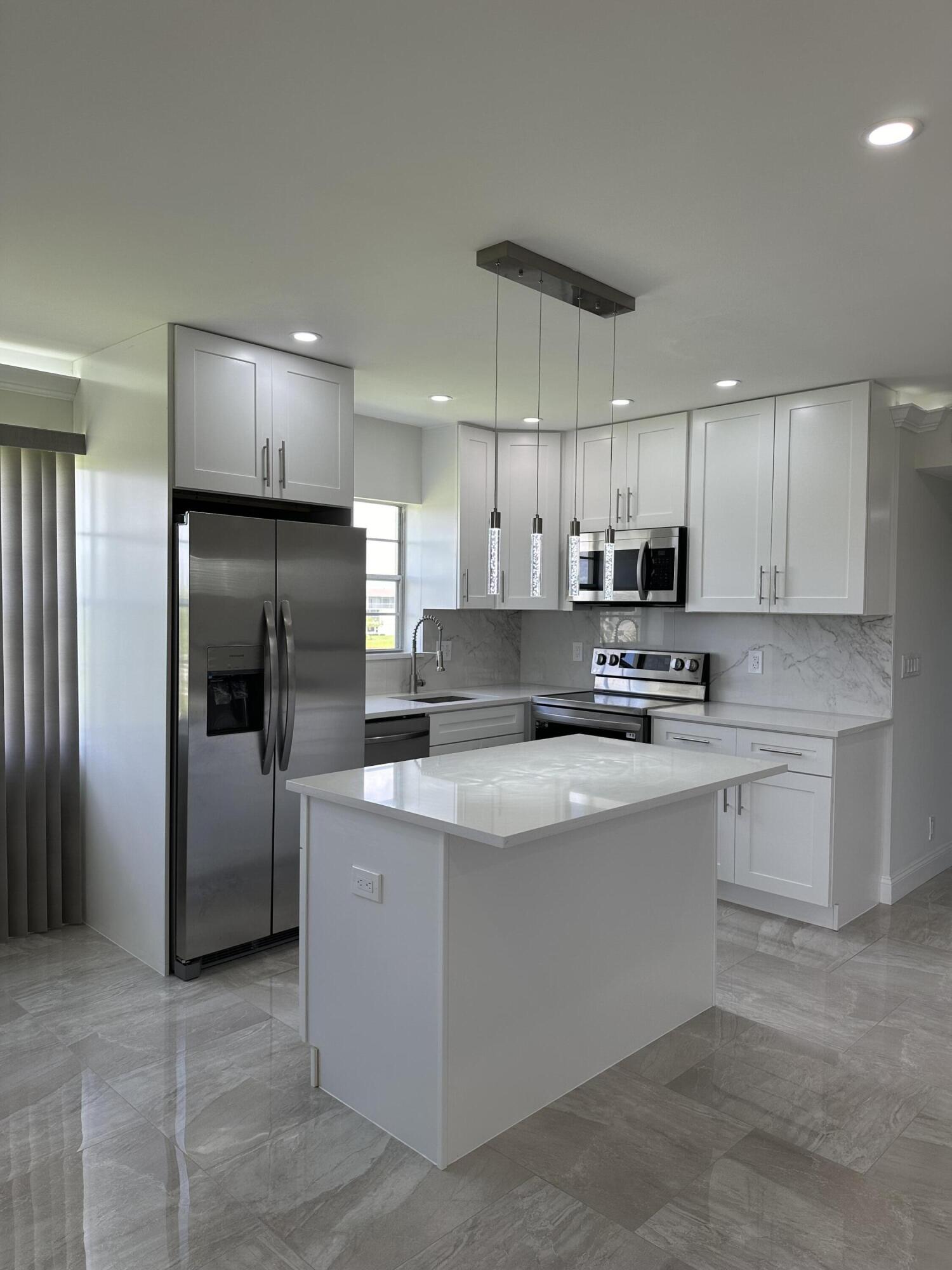 210 Preston F Boca Raton, FL 33434 - Photo 1 of 19 IMG_3910
